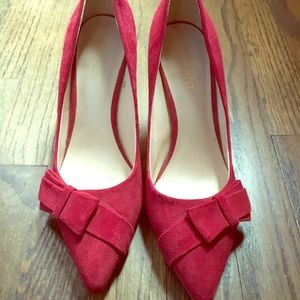 Nine West red suede heels 👠